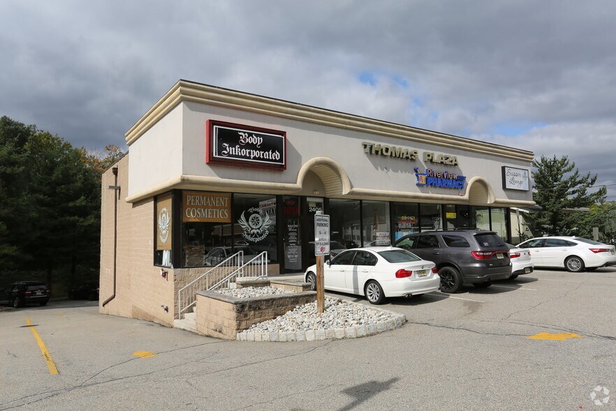 More Photos Of 2405 Hamburg Tpke, Wayne Storefront Retail Office For Lease