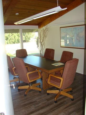 More Photos Of 718 Park Ave, Beaver Dam Office For Sale