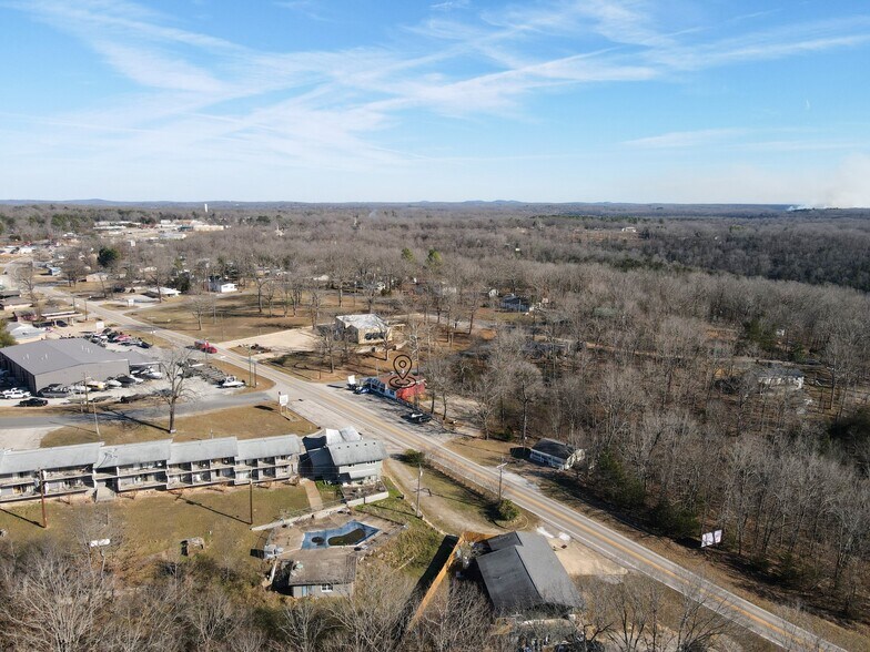 More Photos Of 1603 Central Blvd, Bull Shoals Restaurant For Sale