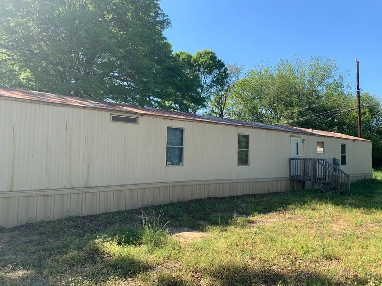 More Photos Of 308-311B Drake Cir, Anderson Multifamily For Sale