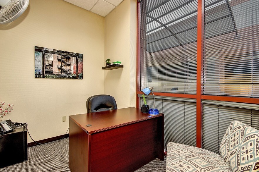 More Photos Of 6262 E Broadway Rd, Mesa Medical For Sale