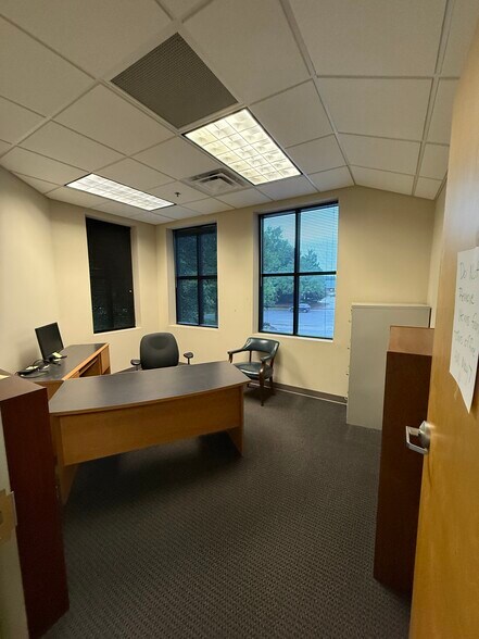 More Photos Of 1880 W Oak Pky, Marietta Loft Creative Space For Lease