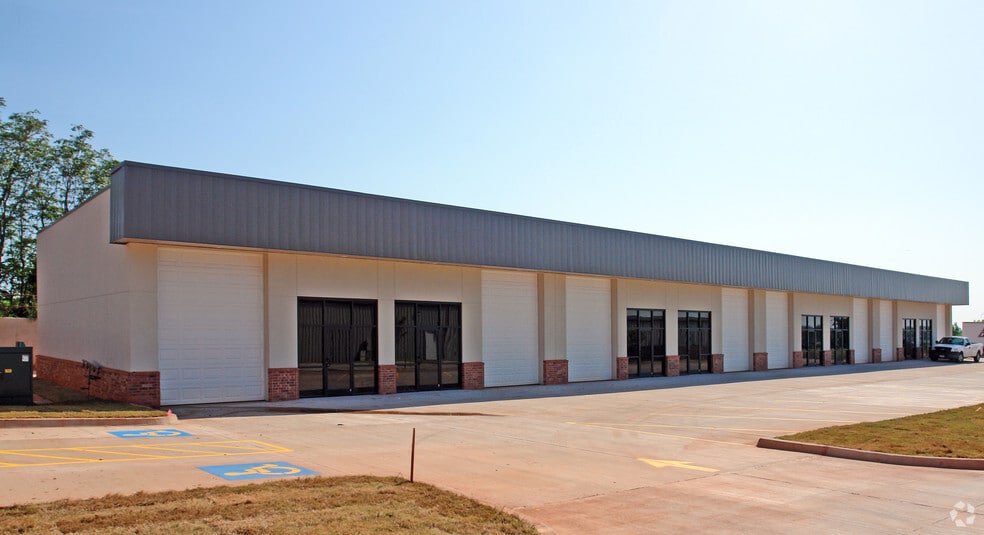 Primary Photo Of 1265 N Air Depot Blvd, Midwest City Warehouse For Lease