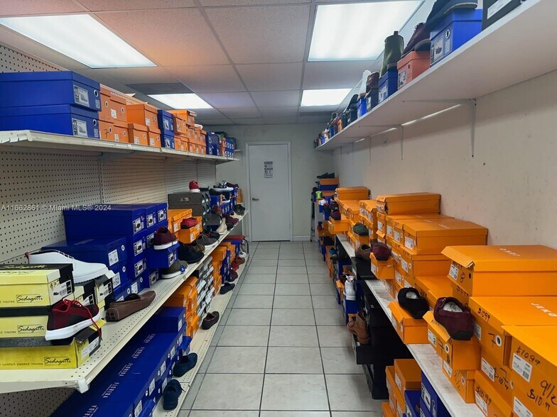 More Photos Of 1767 W 37th St, Hialeah Warehouse For Sale