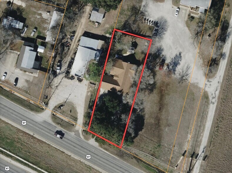 More Photos Of 7285 E US Highway 87, San Antonio Office For Sale