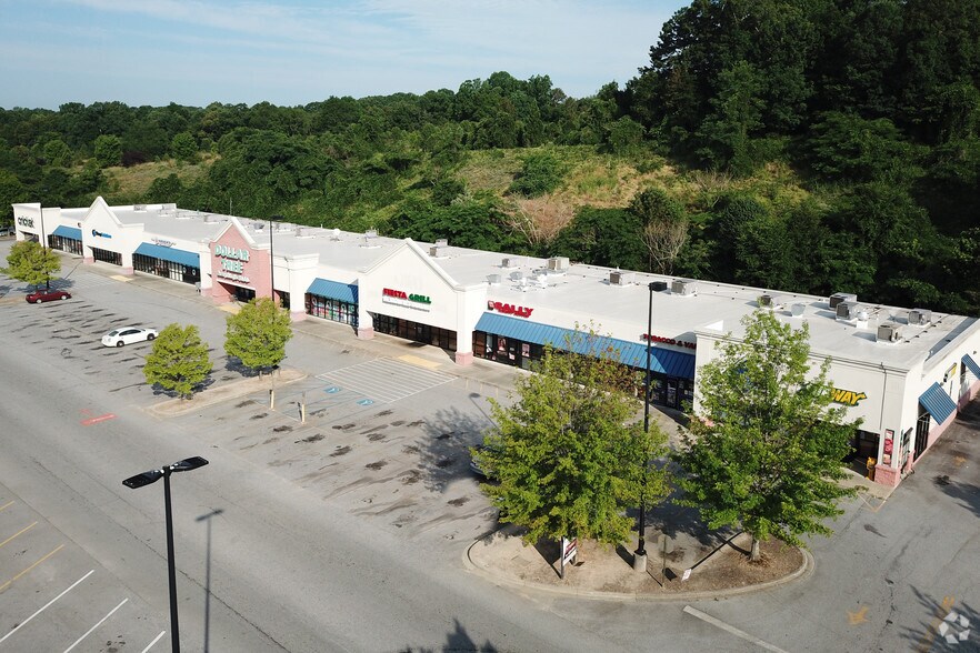 More Photos Of 1280 Eighteen Mile Rd, Central Storefront For Lease