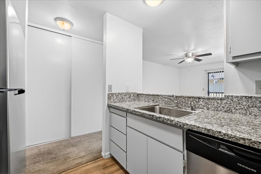 More Photos Of 3337 La Canada Dr, Cameron Park Apartments For Sale