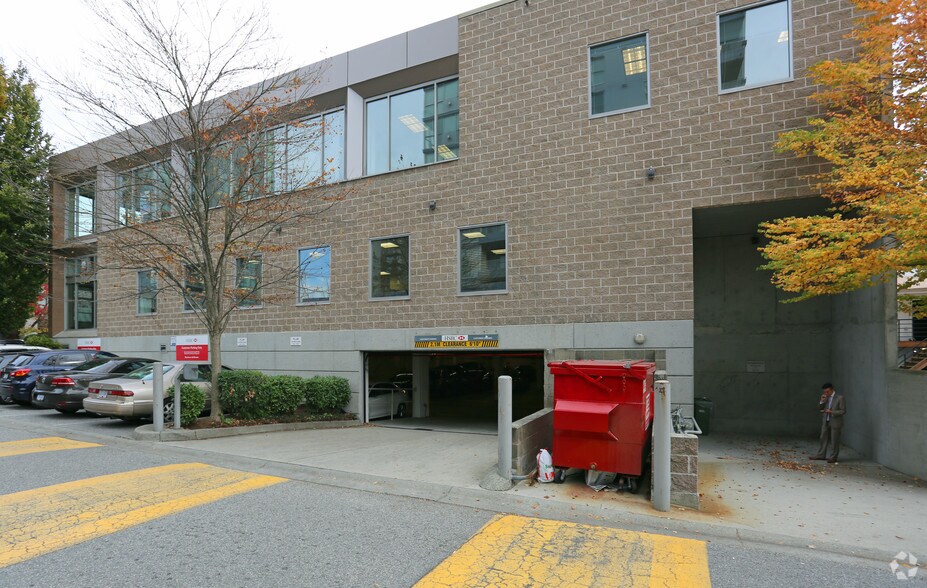 More Photos Of 1567-1577 Lonsdale Ave, North Vancouver Office For Lease