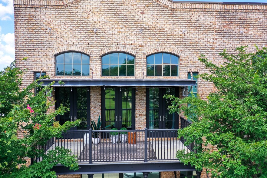 More Photos Of 45 S 9th Ave, Pensacola Office Residential For Sale