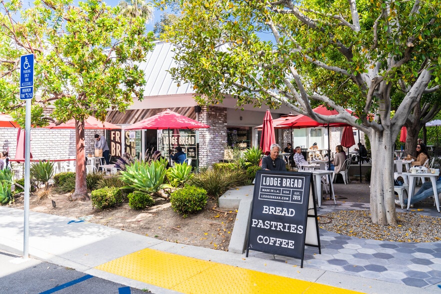 More Photos Of 20929 Ventura Blvd, Woodland Hills Unknown For Lease