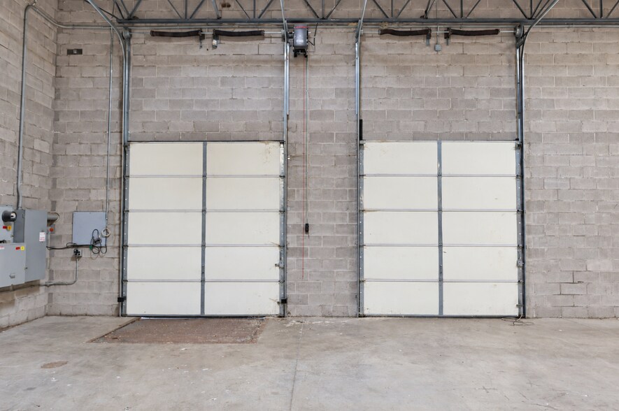 More Photos Of 117 Game Rd, Syracuse Warehouse For Lease