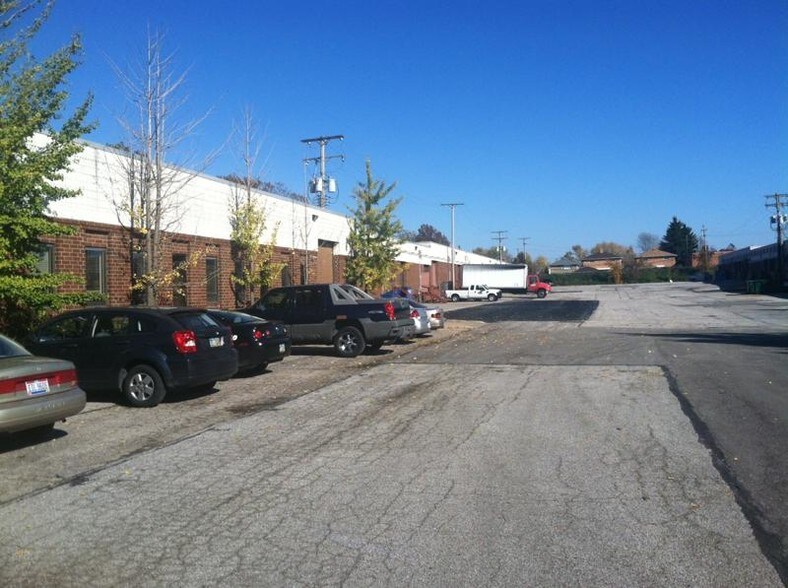 More Photos Of 9535 Midwest Ave, Garfield Heights Warehouse For Lease