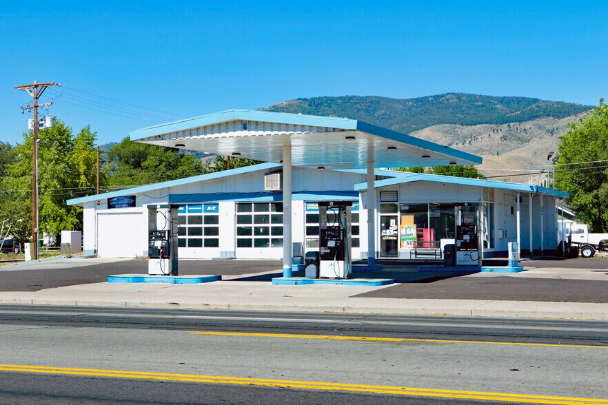 More Photos Of 1600 N Carson St, Carson City Service Station For Sale