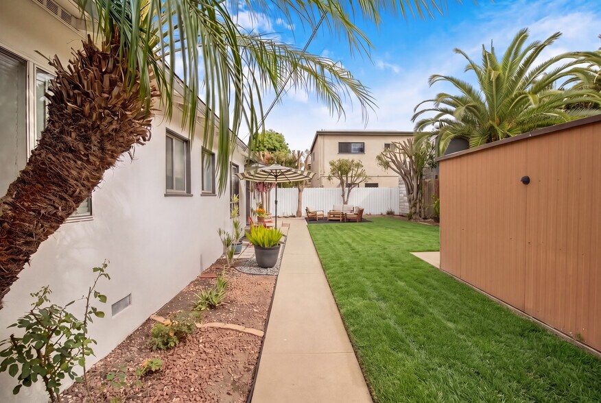 More Photos Of 4409 E 10th St, Long Beach Apartments For Sale