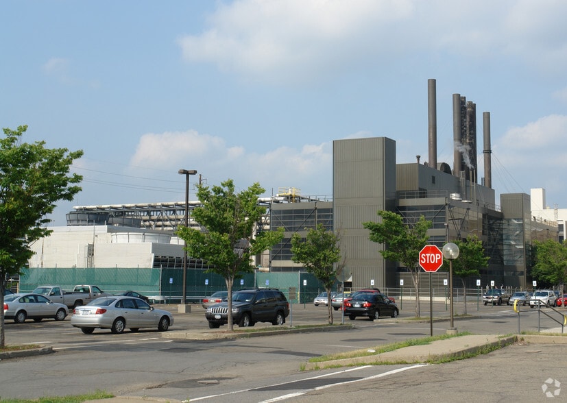 More Photos Of 1701L North St, Endicott Unknown For Lease