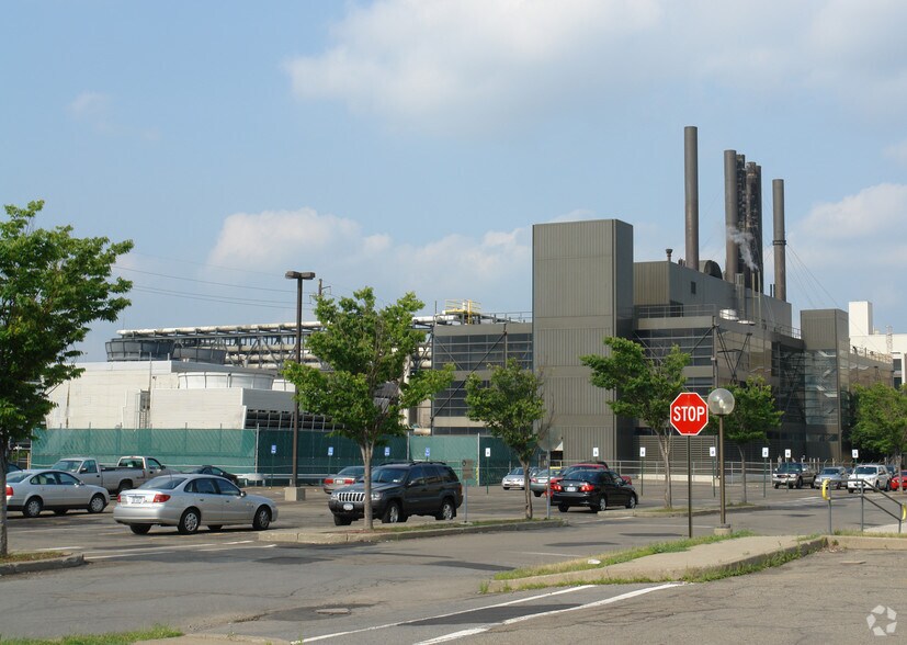 More Photos Of 1701L North St, Endicott Unknown For Lease