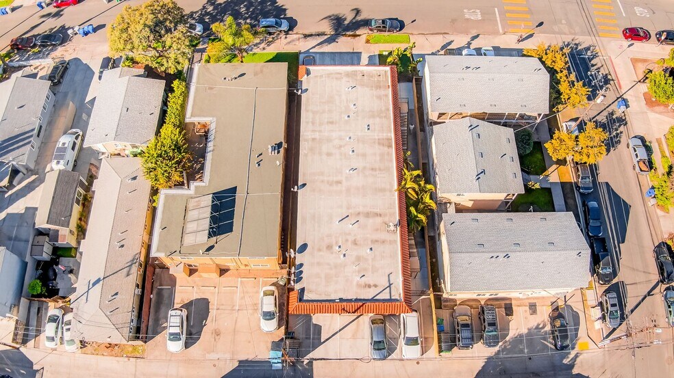 More Photos Of 4585 Felton St, San Diego Apartments For Sale