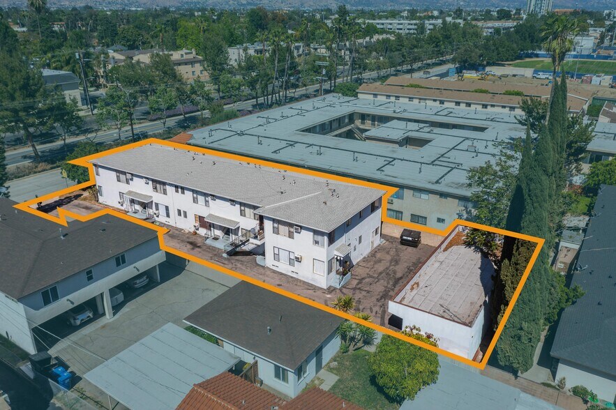 More Photos Of 11852 Chandler Blvd, Valley Village Apartments For Sale