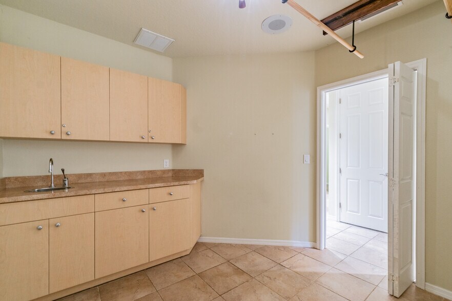 More Photos Of 2142 Ashley Oaks Cir, Wesley Chapel Medical For Sale