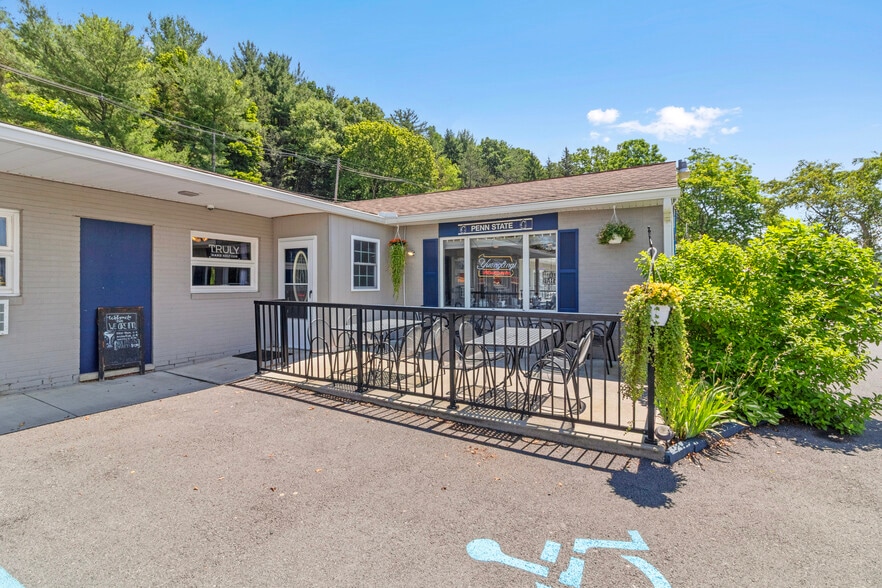 More Photos Of 1535 Port Matilda Hwy, Philipsburg Hotel For Sale