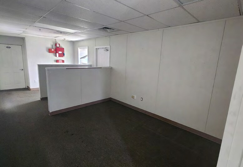 More Photos Of 605 Sutter Ave, West Sacramento Truck Terminal For Lease