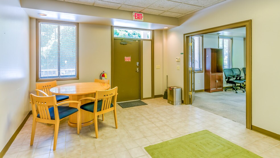 More Photos Of 1132 Hightower Trl, Atlanta Medical For Sale