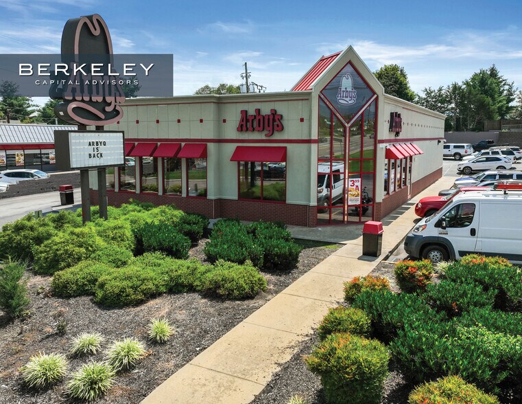 Primary Photo Of 822 Cosby Hwy, Newport Fast Food For Sale