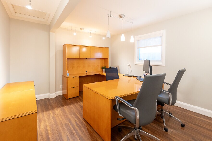 More Photos Of 1443 Woodroffe Ave, Ottawa Office For Sale