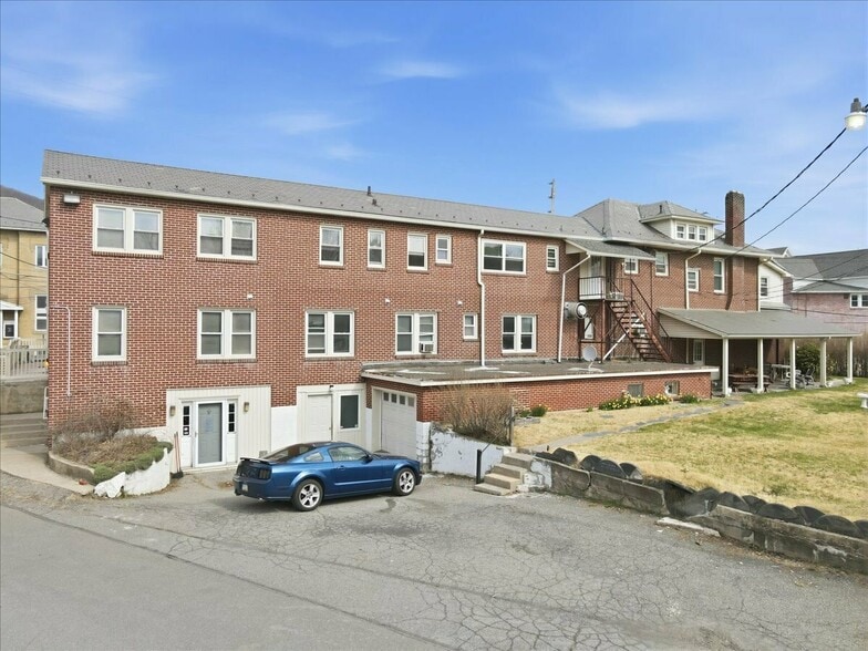 More Photos Of 306 W Main St, Pen Argyl Healthcare For Sale