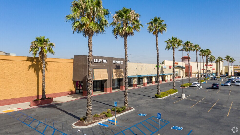 More Photos Of 700-784 N Main St, Corona Unknown For Lease