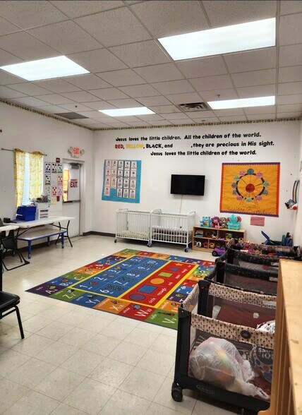 Primary Photo Of 1500 S 8th St, Camden Religious Facility For Lease