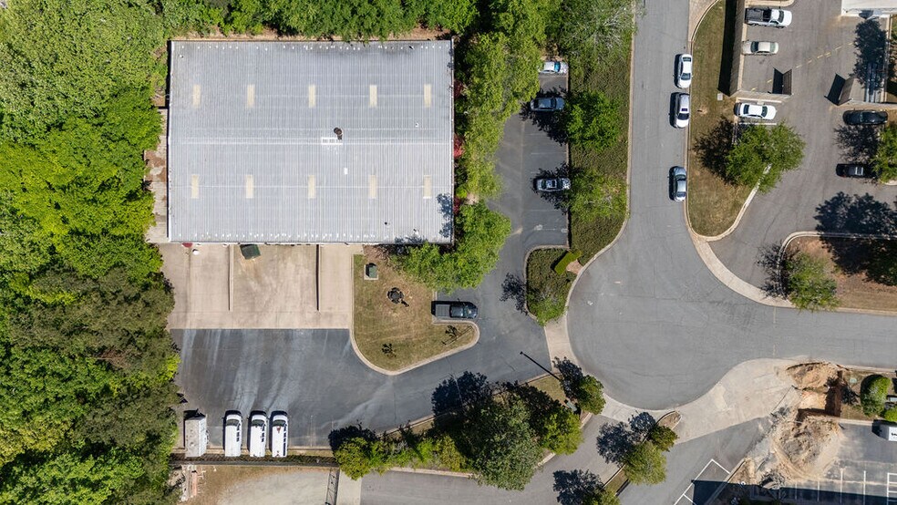 More Photos Of 9350 Industrial Ter, Alpharetta Warehouse For Sale