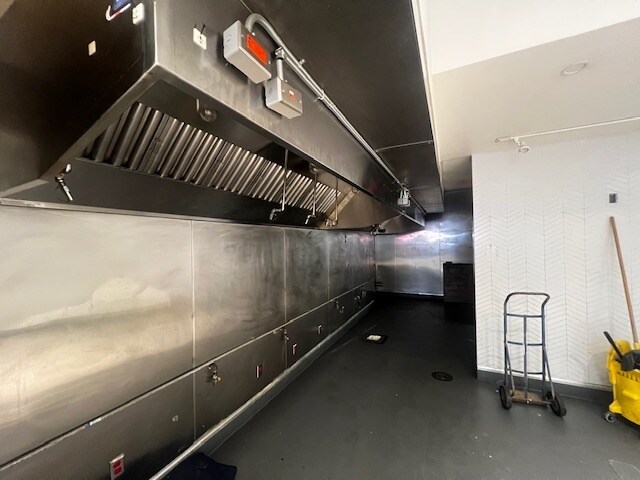 More Photos Of 110 E 23rd St, New York Office Residential For Lease