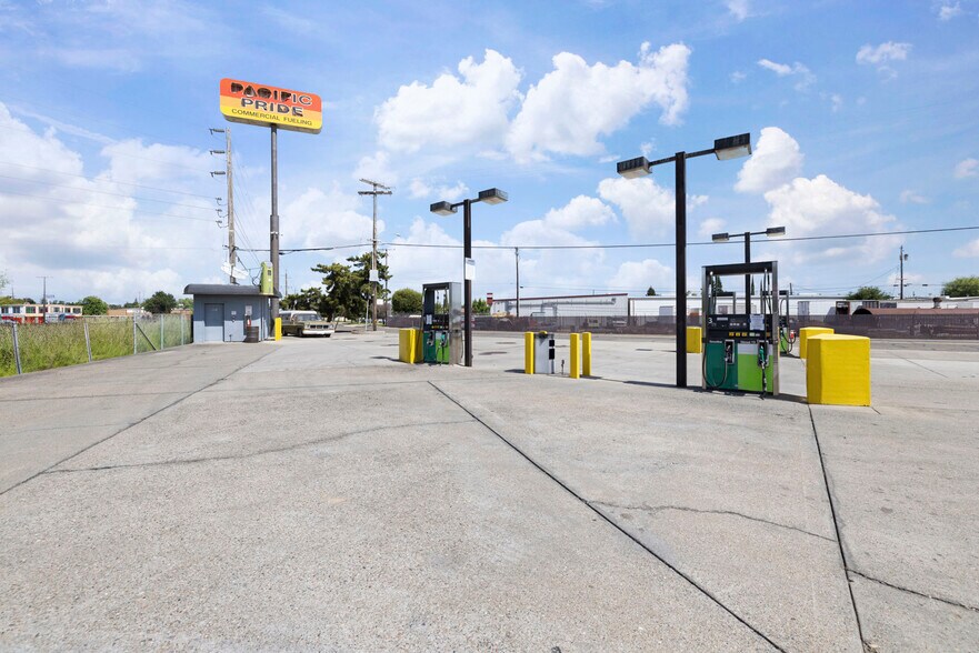 More Photos Of 351 N Beckman Rd, Lodi Land For Lease