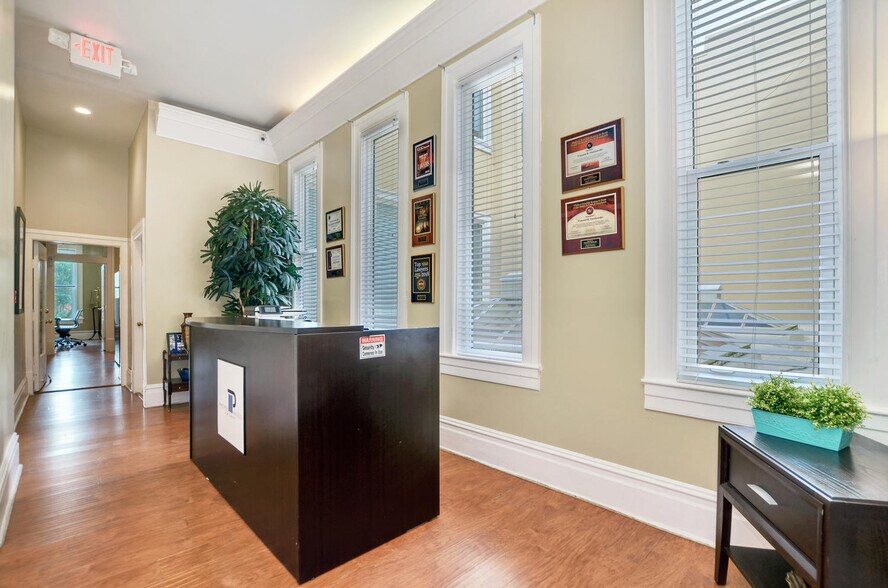 More Photos Of 1718 7th Ave E, Tampa Loft Creative Space For Lease