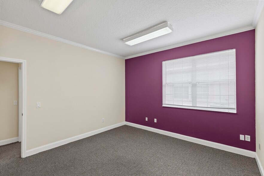 More Photos Of 399 Palm Coast Pky SW, Palm Coast Office For Sale