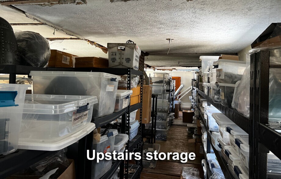 More Photos Of 2813 Liberty Ave, Vermilion Bar For Sale