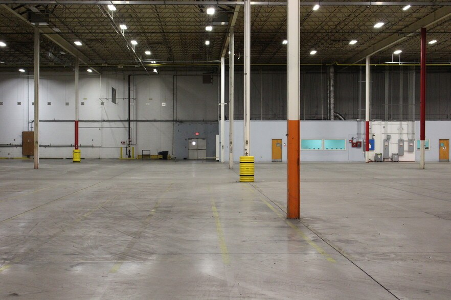 More Photos Of 2044 Forward Augusta Dr, Augusta Warehouse For Sale