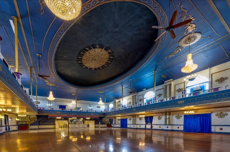 More Photos Of 5670 58th St, Maspeth Specialty For Sale