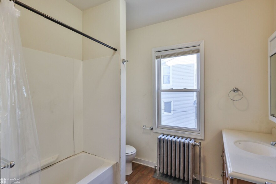 More Photos Of 38 W Central Ave, Bangor Apartments For Sale