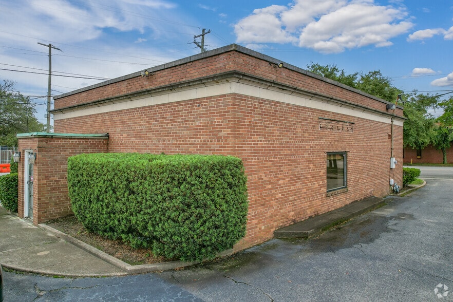 More Photos Of 1114 Morrison Dr, Charleston Office For Lease