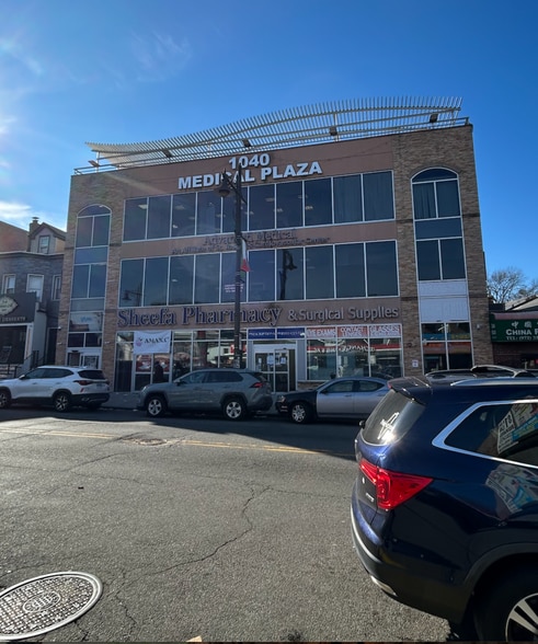 Primary Photo Of 1040 Main St, Paterson Storefront Retail Residential For Lease