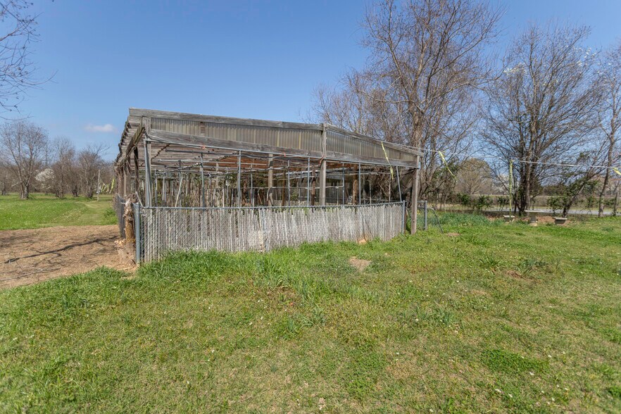 More Photos Of 2356 Alabama River Pky, Millbrook Flex For Sale