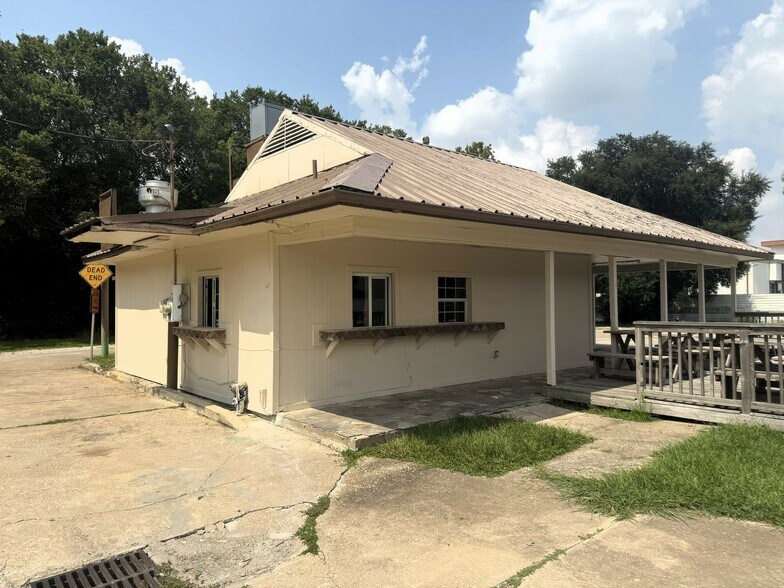 Primary Photo Of 5740 S Wayside Dr, Houston Restaurant For Lease