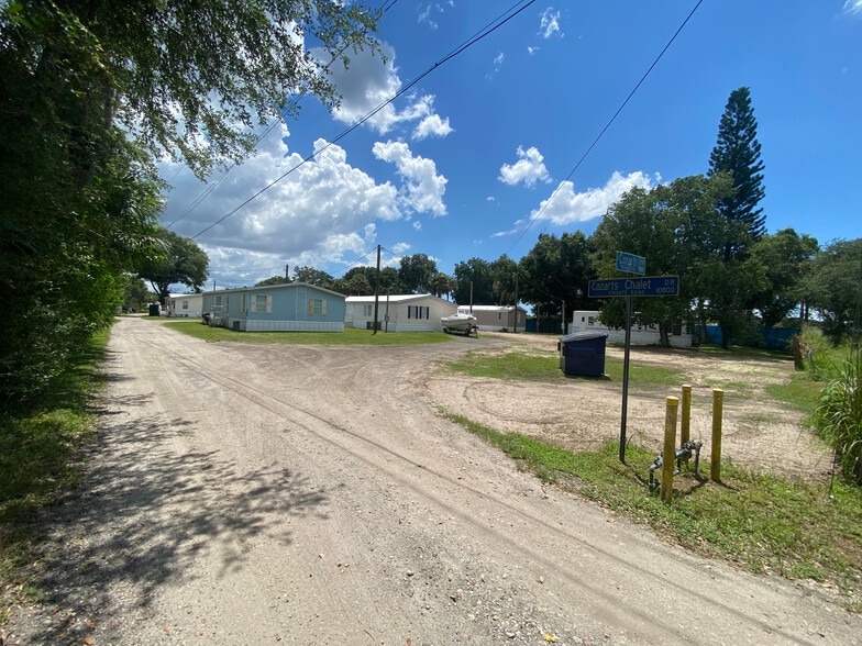 More Photos Of 10850 Cozarts Chalet, Gibsonton Manufactured Housing Mobile Home Park For Sale