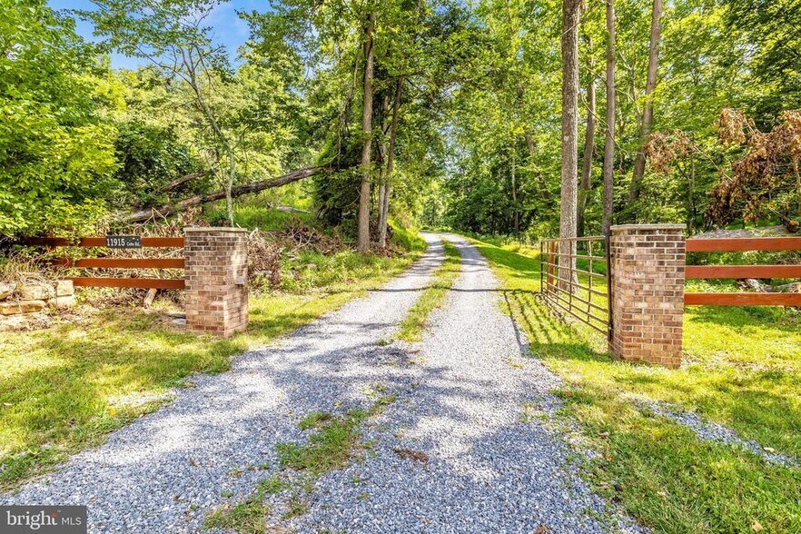 More Photos Of 11915 Cove Rd, Clear Spring Land For Sale