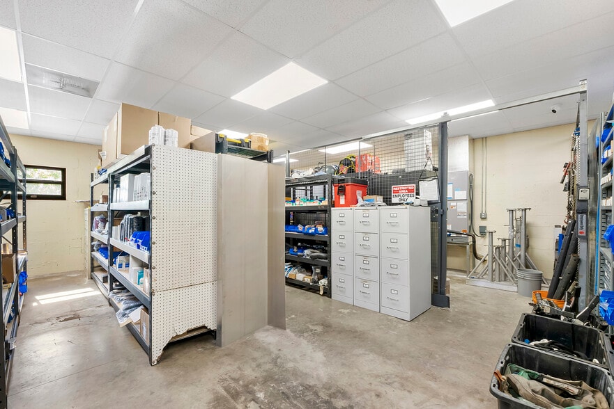 More Photos Of 1133 53rd Ct N, Mangonia Park Warehouse For Sale
