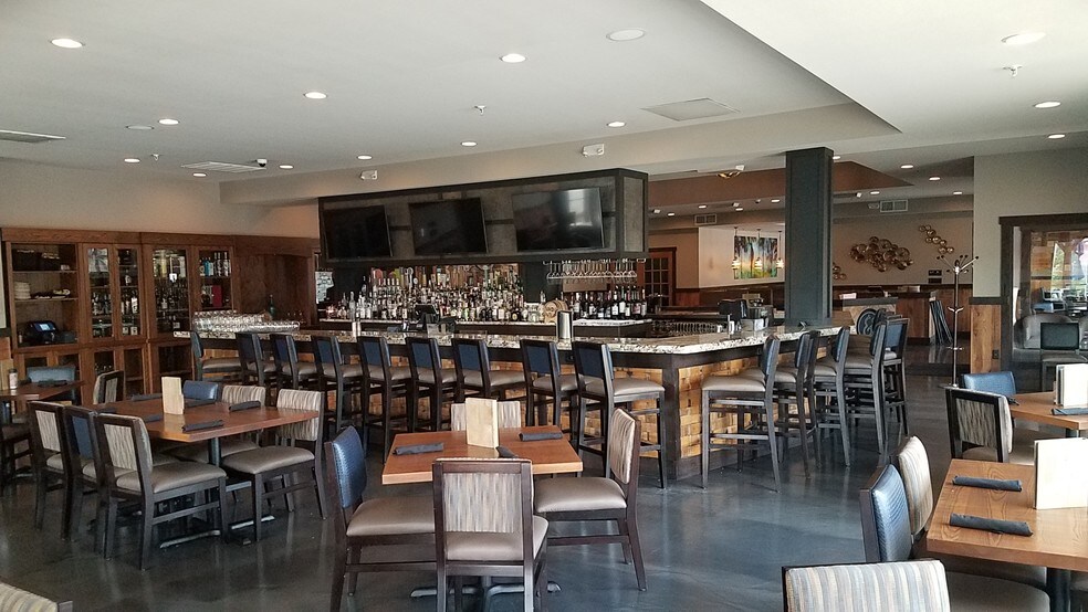 More Photos Of 7337 Mexico Rd, Saint Peters Restaurant For Sale