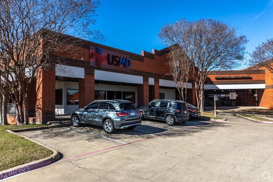 More Photos Of 3107 W Camp Wisdom Rd, Dallas Unknown For Lease