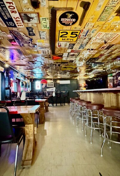 More Photos Of 125 Cypress Rd, Buchanan Restaurant For Sale